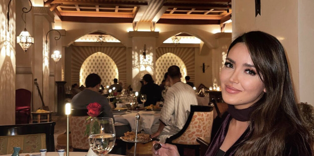 رائدة أعمال ناجحة وخبيرة مالية.. المغربية حسناء طالب أول امرأة عربية مرشحة للقب “ذئب وول ستريت”
